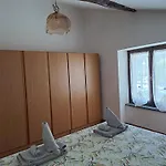 Mansardhouse Zona Bellagio アパート Magreglio