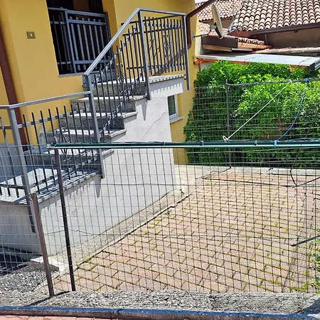 Mansardhouse Zona Bellagio Апартаменты Магрельо