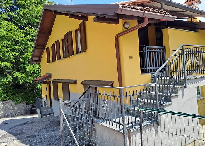 Mansardhouse Zona Bellagio Magreglio