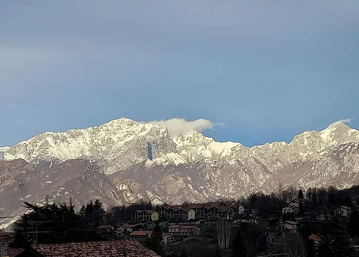 Mansardhouse Zona Bellagio Апартаменты *